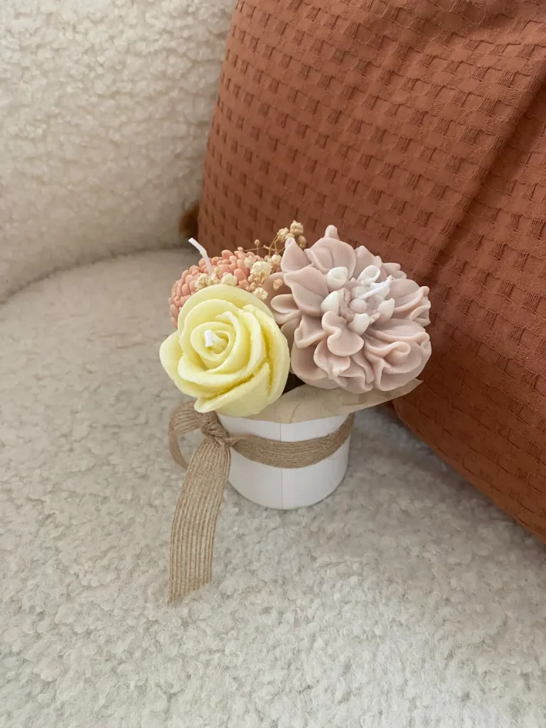 BOUQUETS DE BOUGIES bouquet bougies vanille terracotta jaunea.webp